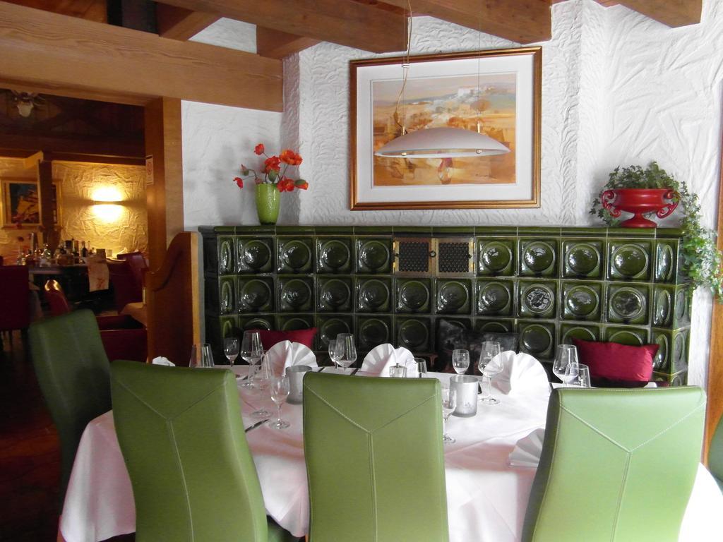 Castello Bianco Hotel Wadern Exterior foto